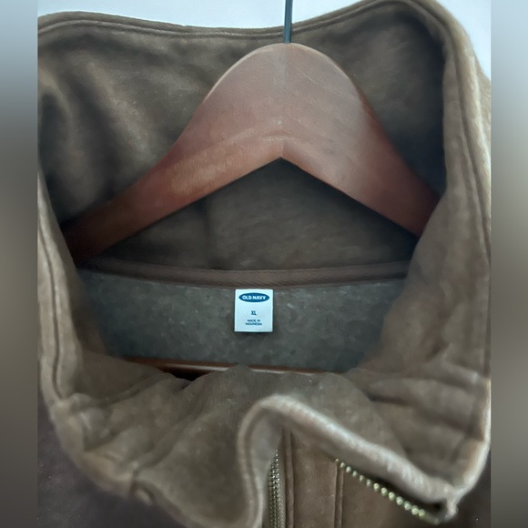 Old Navy Women's 1/4 Zip Cowl Neck
Pullover w. pockets - Picture 4 of 14